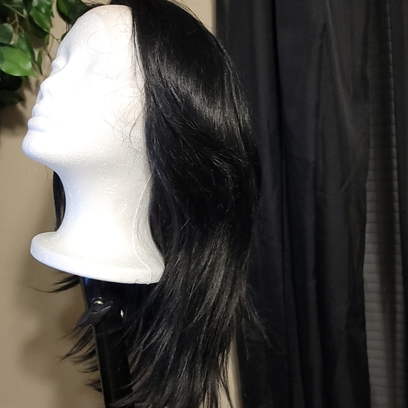 Bobbi Boss human hair wig main image 4